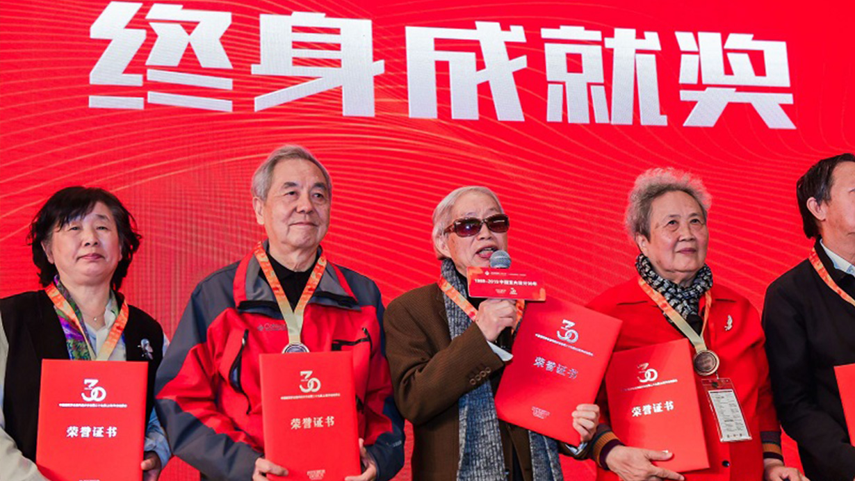 51漫画在线观看助力中国室内设计风云际会，荣膺设计师信赖品牌嘉奖 3